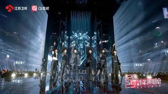 江苏卫视2025跨年音频制作解析AYX爱游戏APP“亚洲顶秀”(图23)