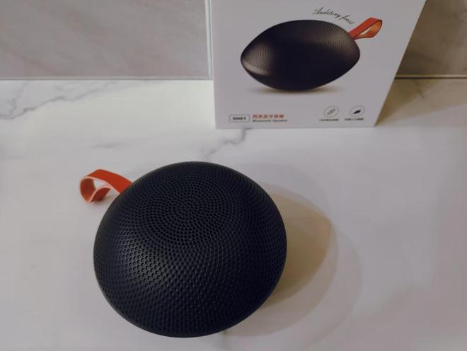 牙音箱评测：超高性价比便捷音质兼备爱游戏app最新登录入口西圣便携蓝(图4)