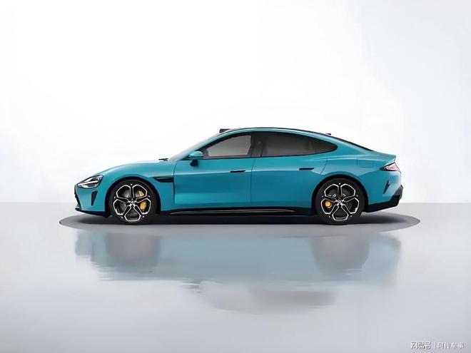 科技平权主义下的“生态汽车”革命爱游戏app小米SU7深度评测:(图4) 科技平权主义下的“生态汽车”革命爱游戏app小米SU7深度评测:(图4)